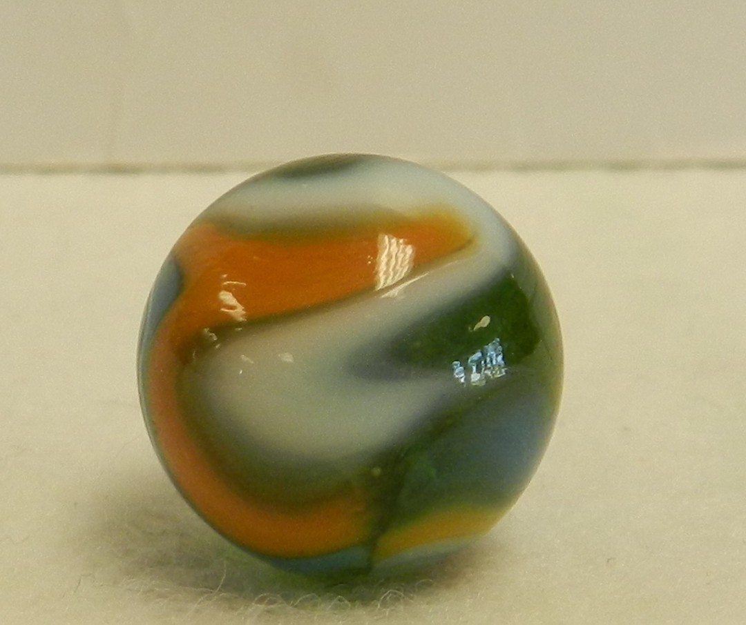 #21039m Vintage Peltier Glass Swirl Marble .64 Inches *Mint*