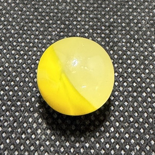 Vintage Akro Agate Glass Yellow Lemonade 9/16″ Marble UV GLOWS Cadmium USA Toy