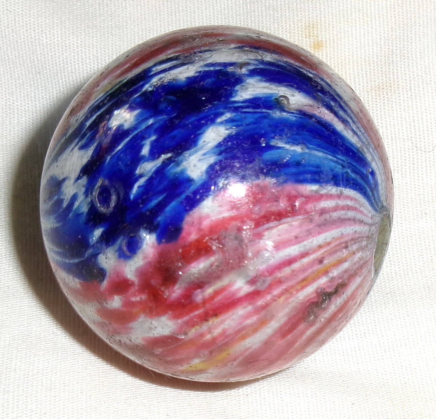 ANTIQUE GERMAN 1890’s 1 9/10 ” HAND MADE ONIONSKIN GLASS TOY GAME MARBLE MAN ART