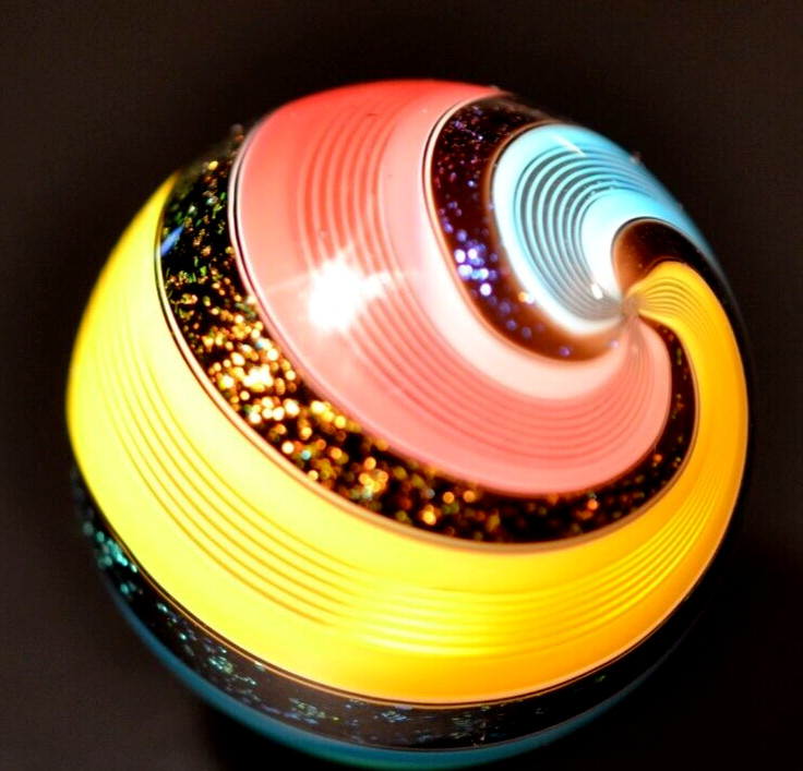 HOT HOUSE GLASS MARBLE/1.475″-TRIPLE BANDED FINE LINER-TURQ,SUNFLOWER,TOMAT0&DIC