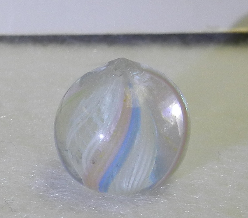 #18663m Peewee .50 Inches Vintage German Handmade Swirl Marble