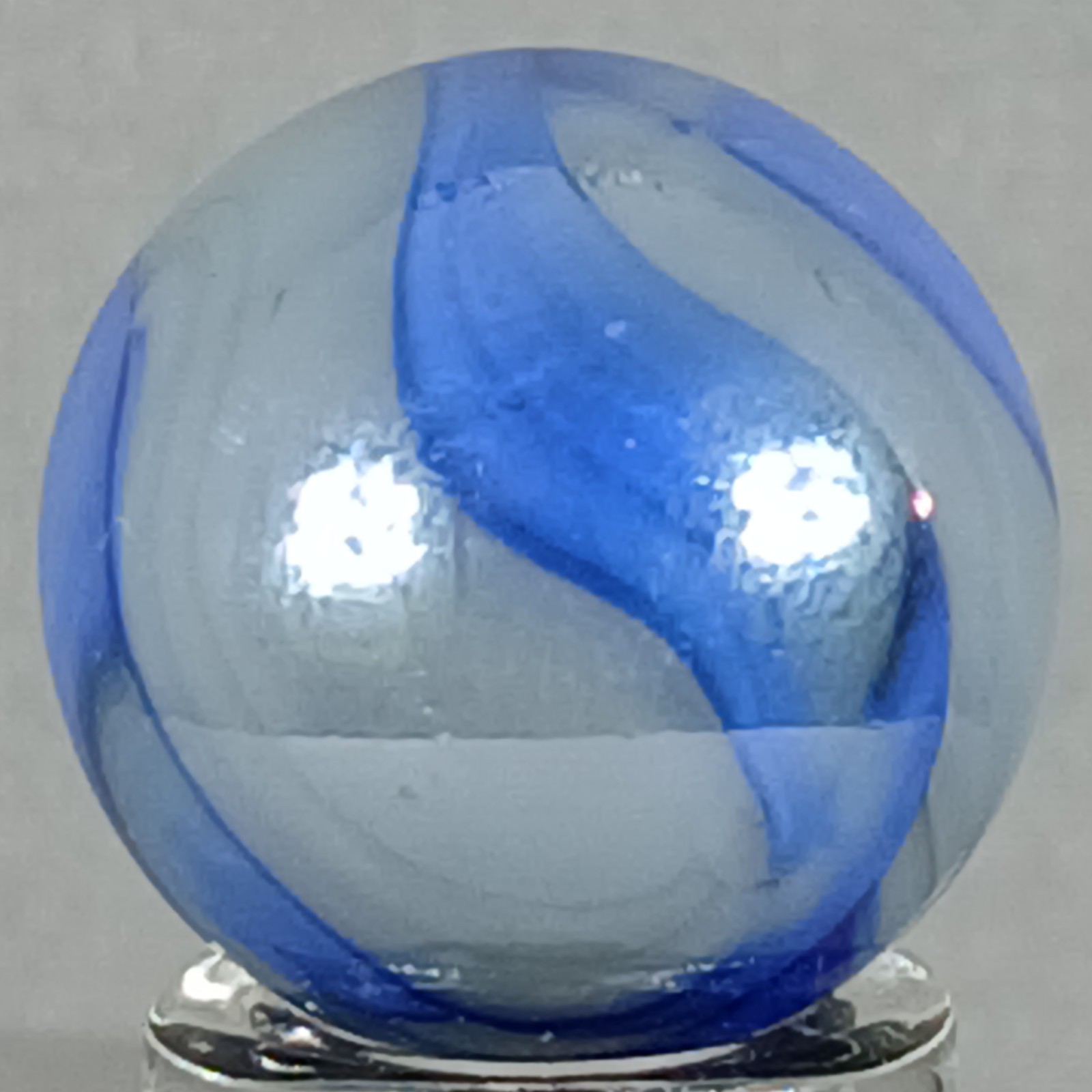 Vacor Alien Marble .61 Inches Near-Mint Condition Combined Shipping