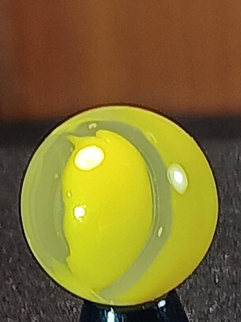 5/8″ Vitro Agate Lemon Chiffon Ice White Patch on Clear NM Serious Marble B80