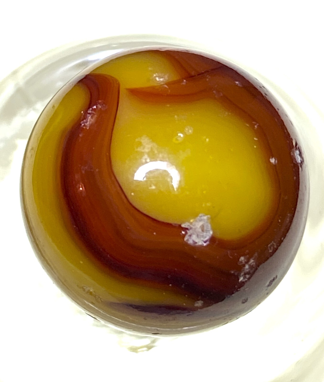 RARE ALLEY AGATE URANIUM ORANGE GLOW OXBLOOD FLEE BITES UV SHOOTER .66″ M643