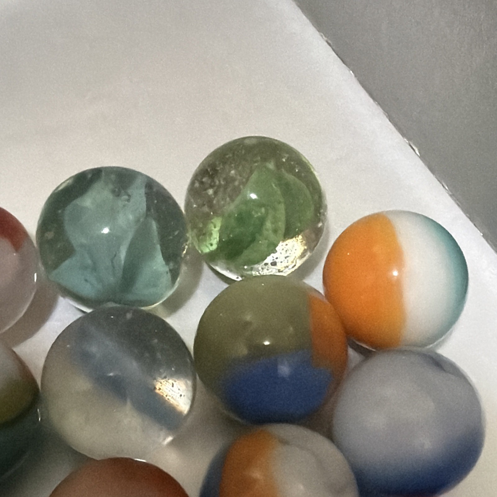 Vintage Lot Of 25 Akro Agate Marbles And Other Brands Some To 70 Years Old. NM