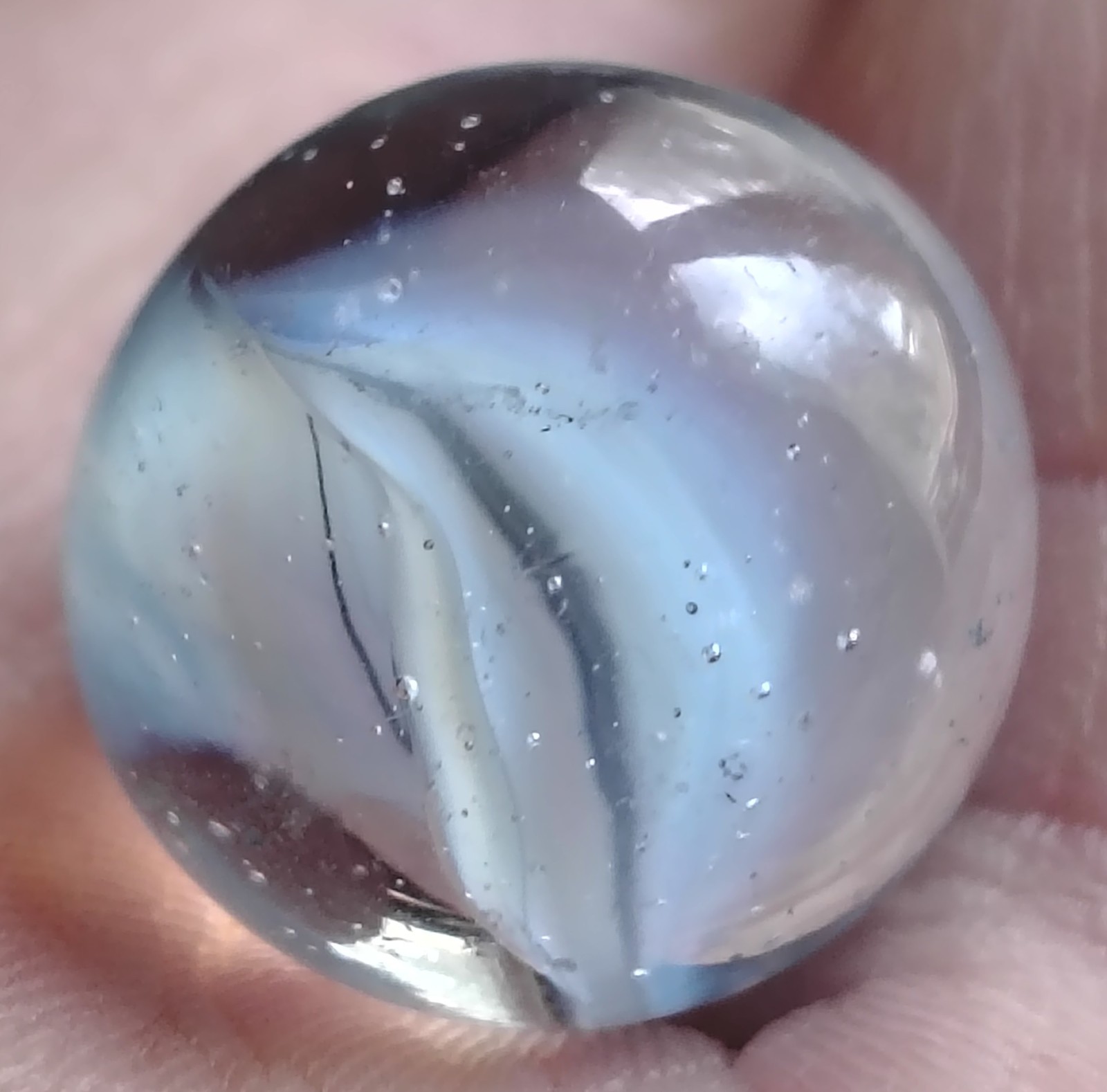 Vintage Fancy Four Vein 0.59″ White Blue Cats Eye Marble Ox Hair? Peltier Glass