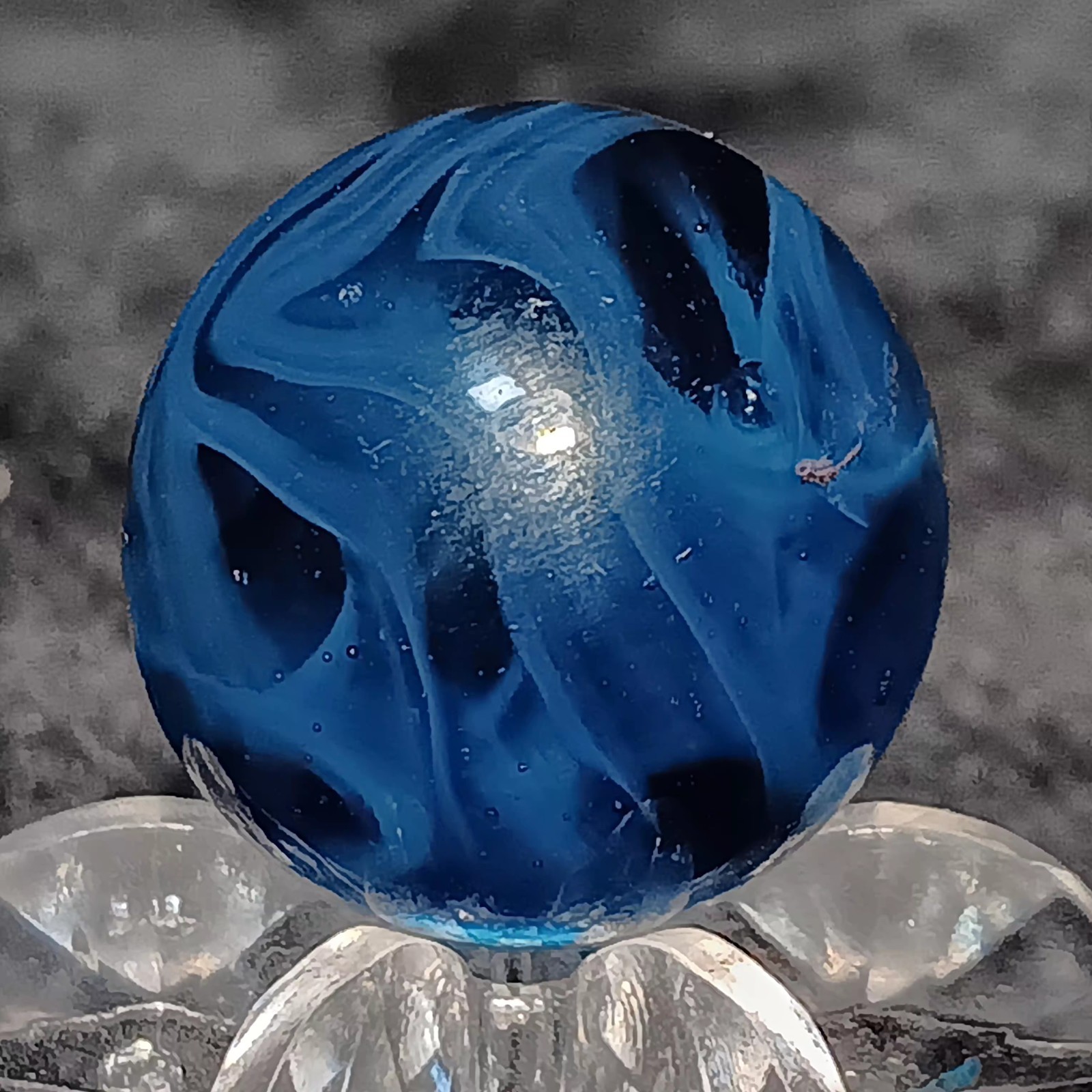 Vintage Alley Agate Transparent Swirl Marble. 5/8″ Mint(-) Uv Active.