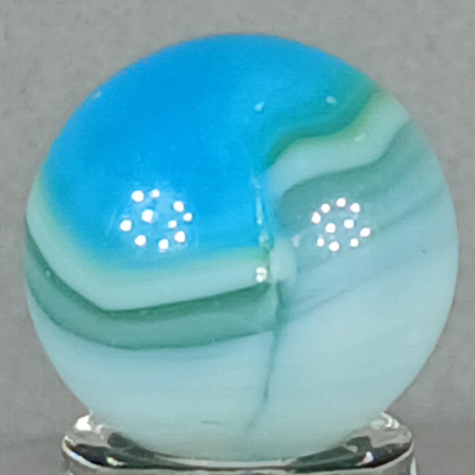 Vintage Vitro Conqueror Marble .63 Near-Mint Condition Combined Shipping