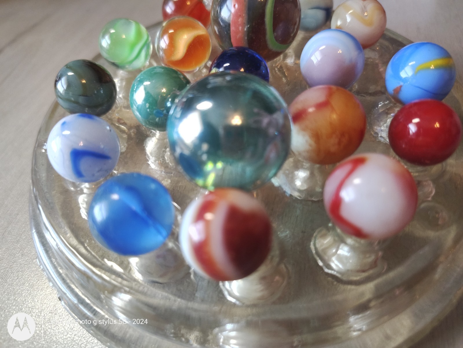 Vintage Glass Marble Lot – 19 Marbles – 4 Large 1″ Shooters, Swirls, Transparent