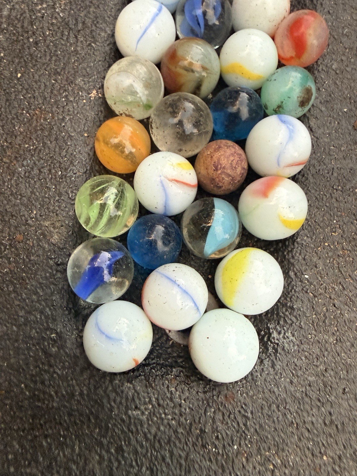 Vintage Marble Lot 150+ Glass Marbles Shooters Swirls Cat Eye Mixed Collection