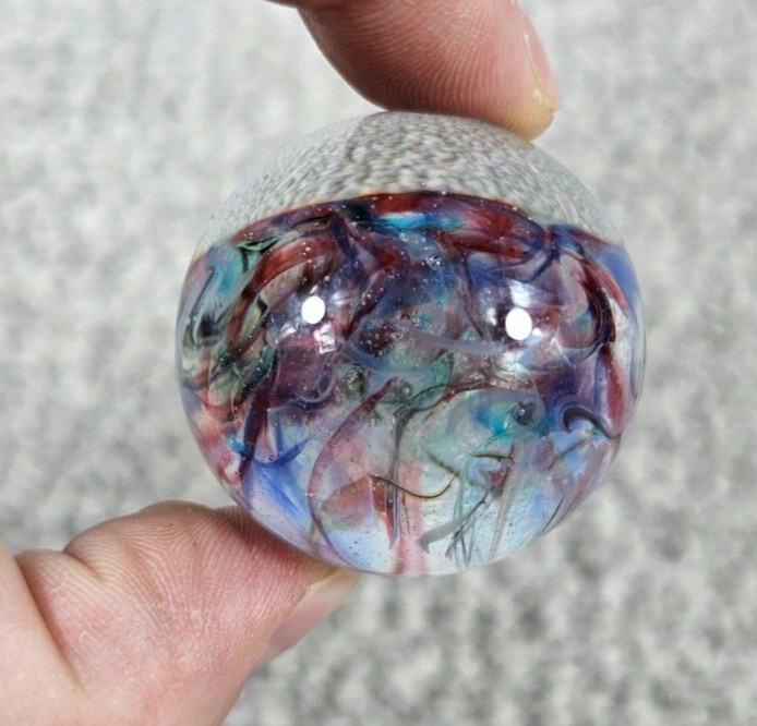 Steve Davis Art Glass Marble w Stand 36-38mm Pink & Blue Jellyfish Abstract