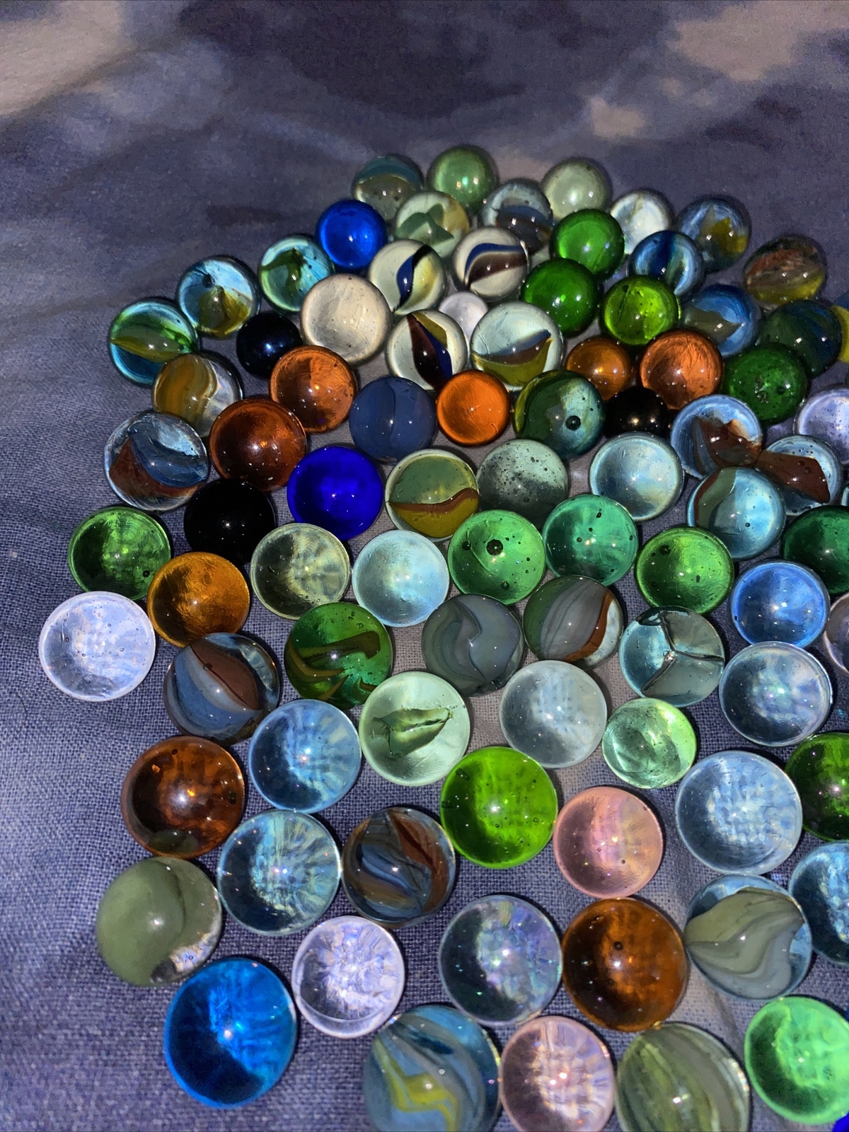 vintage marbles from the 1980s and 1990s lot of marbles Set Of 100