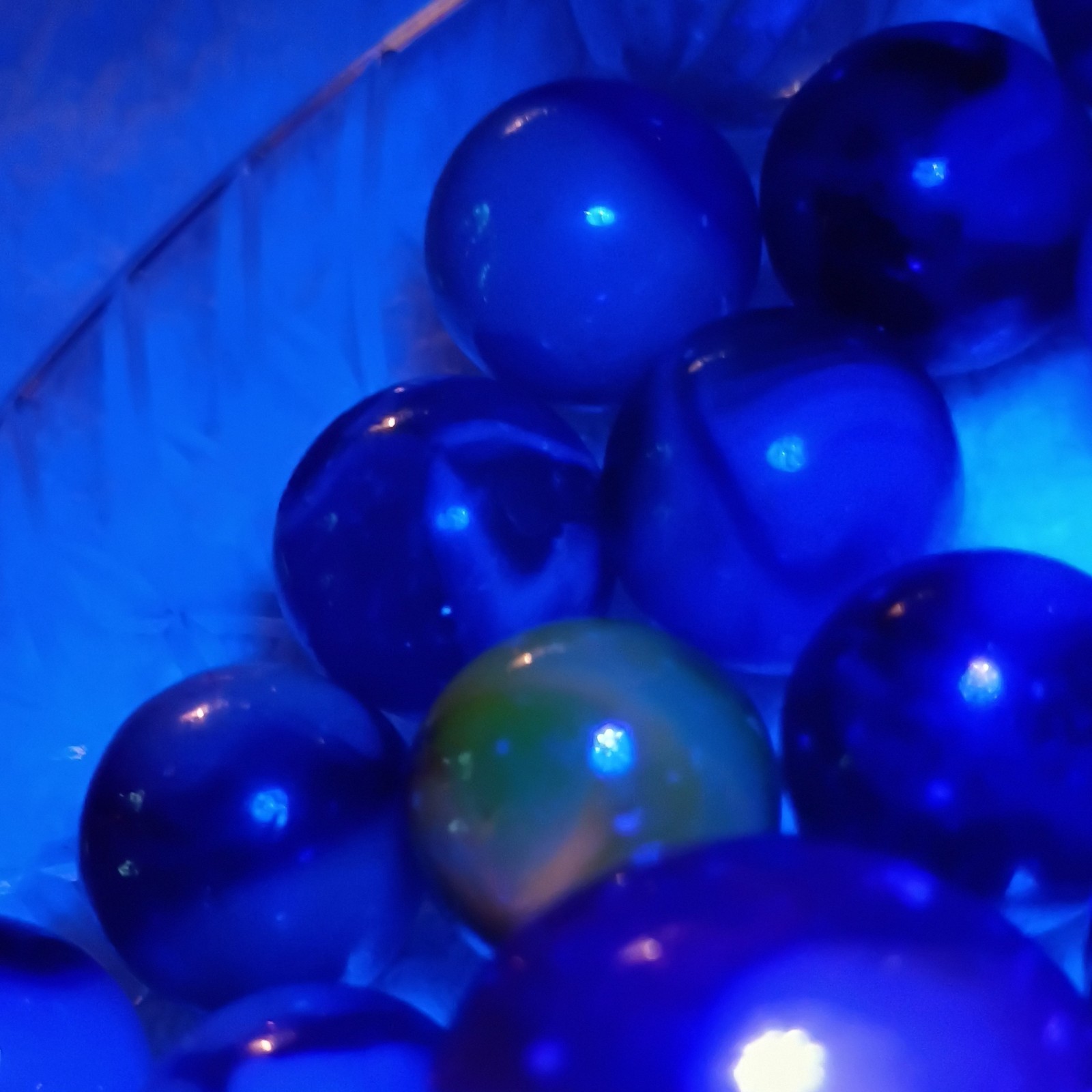 Handmade,Germain, machine,Akro, Vitro Vintage Lot of 50+ MARBLES!! rare! L🤪🤪K!