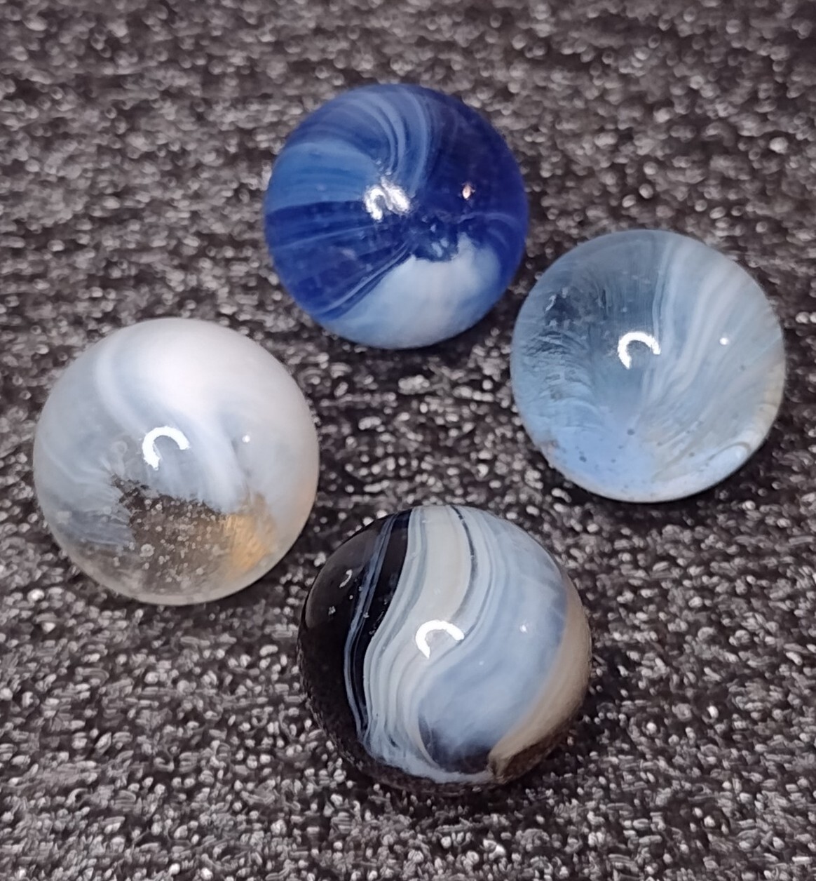 4x NM Multicolor Brushed PATCH 1930s Master Glass Vintage Toy Marbles .61-.64″