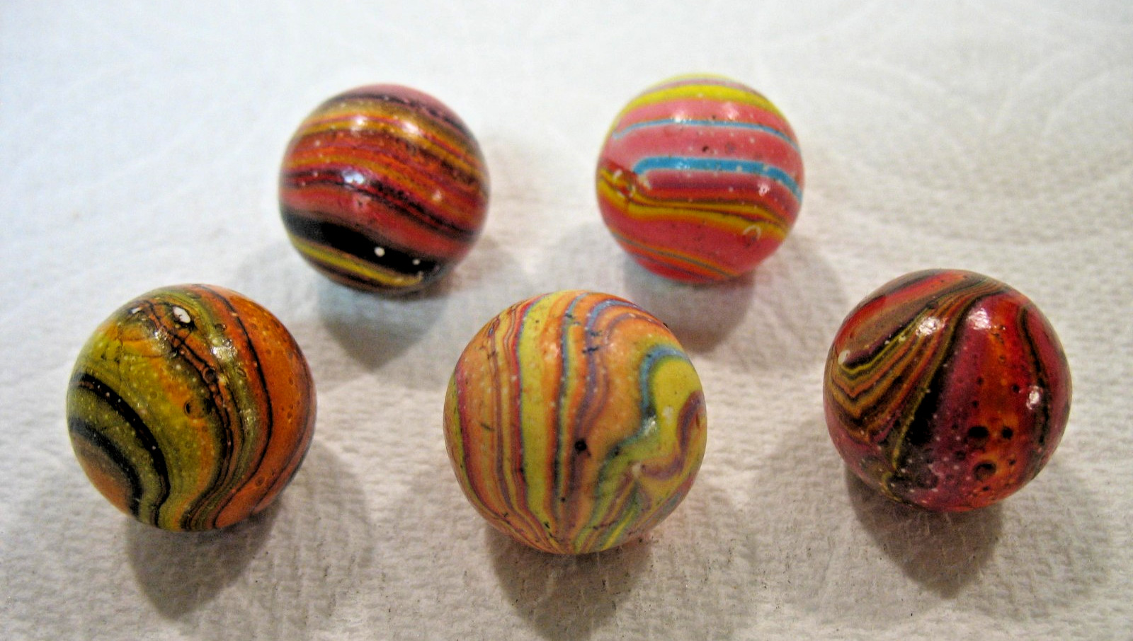 5 ITALIAN PAINTED CERAMIC/CLAY MARBLES – LAURA BERRETTI?