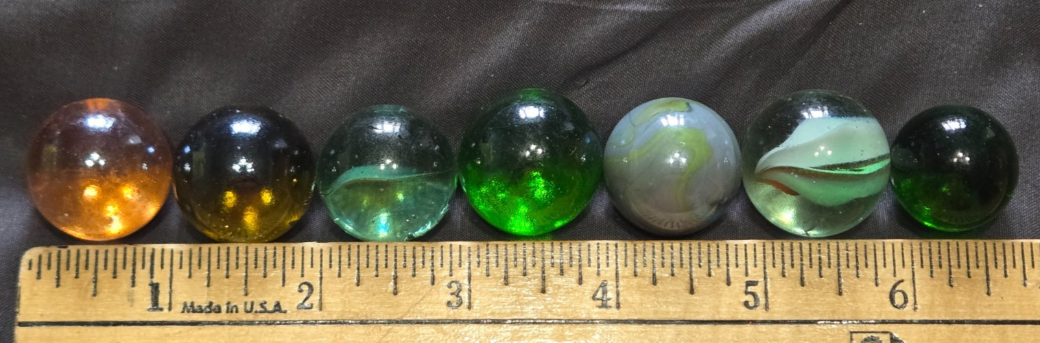 35+ MEDIUM GLASS MARBLES – .5″ – 1″ – DICK TRACY, CHRISTMAS, POO EMOJI & MORE