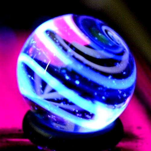 BRYAN TRILLAS GLASS MARBLE/.729″-OPAL BLUE BLACKLIGHT 2 SIDED CORKSCREW-OPALS