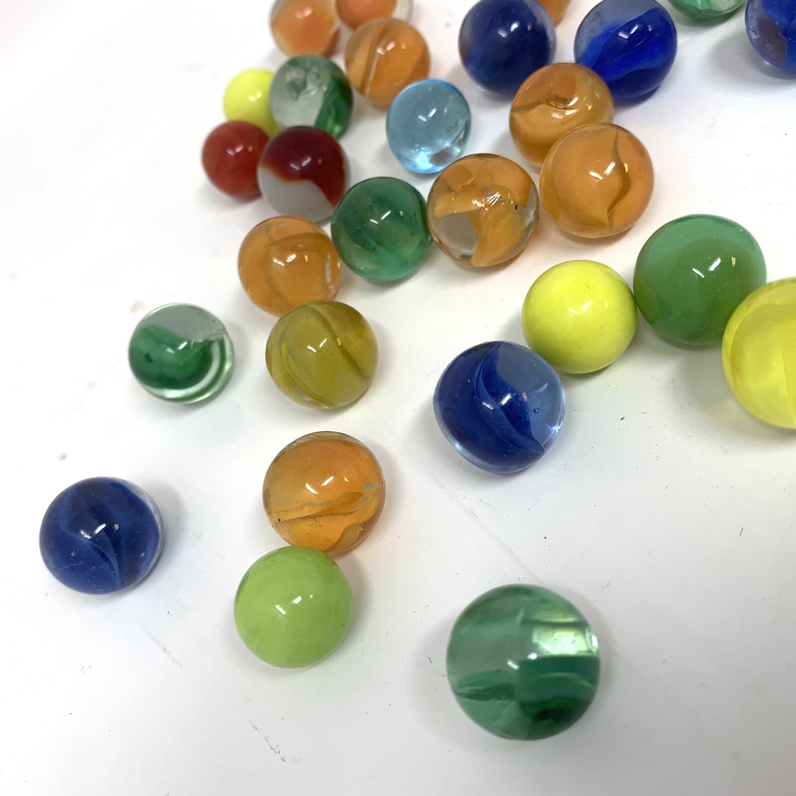 Vintage Lot Of 36 Marbles Cats Eye And Other Misc Types Of Marbles