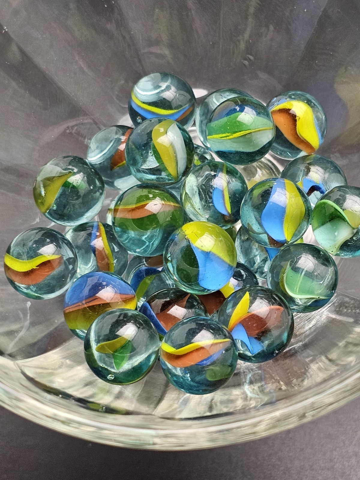 Vintage Estate 2lb+ Mixed Lot 215 Toy Marbles- Swirl, 4-6 Vane Cat’s Eye, & More