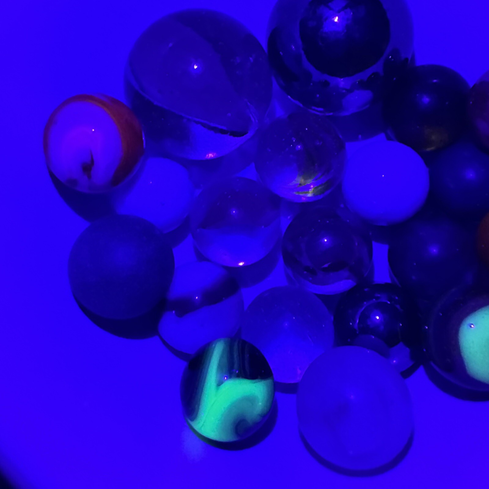 Vintage Marble Lot Of MARBLES UV Reactive Cadmium Uranium Lot #87