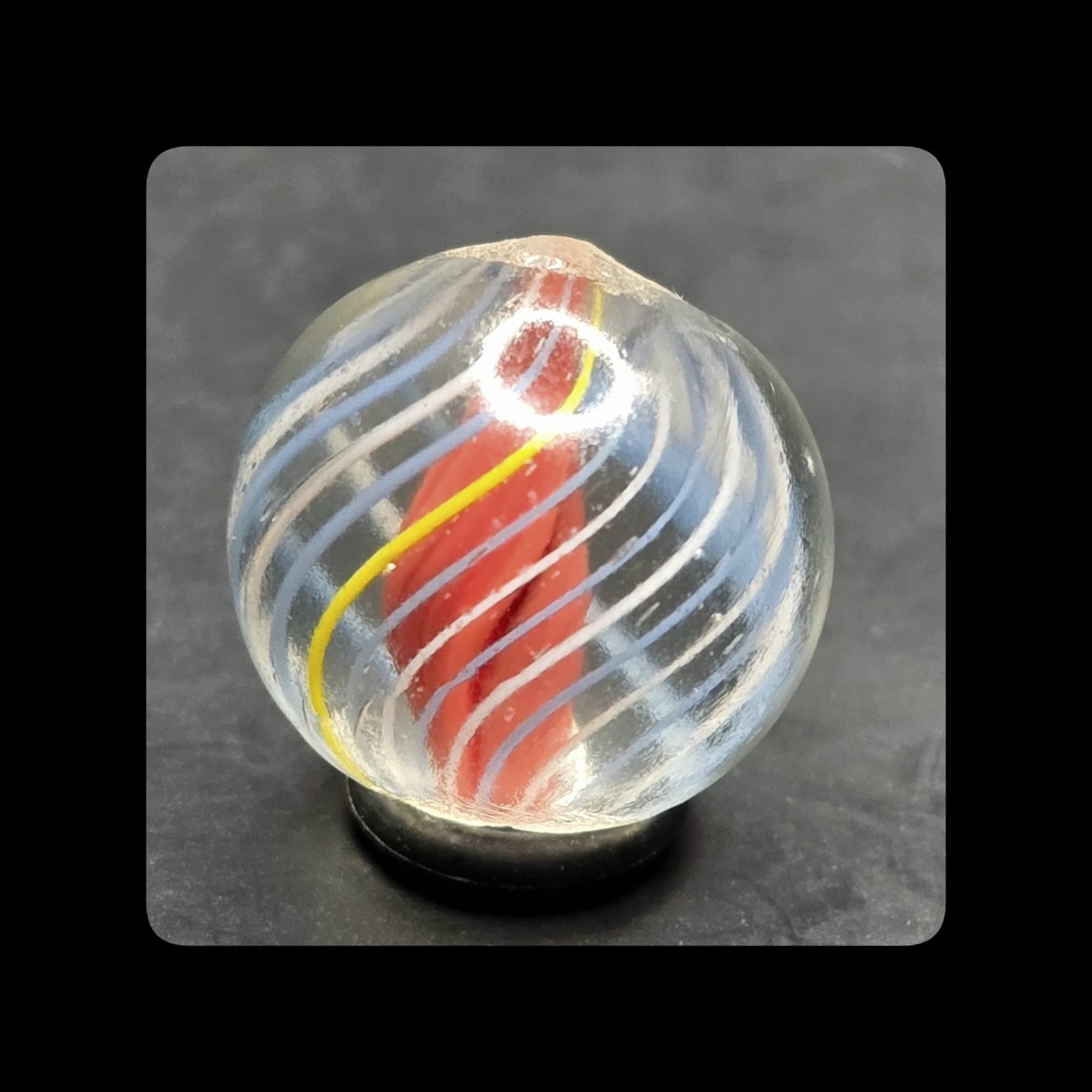 ~Mic’sMibs~ 43/64″ Red Solid Core Swirl w Tri colour Tight Cage WET MINT 9.8