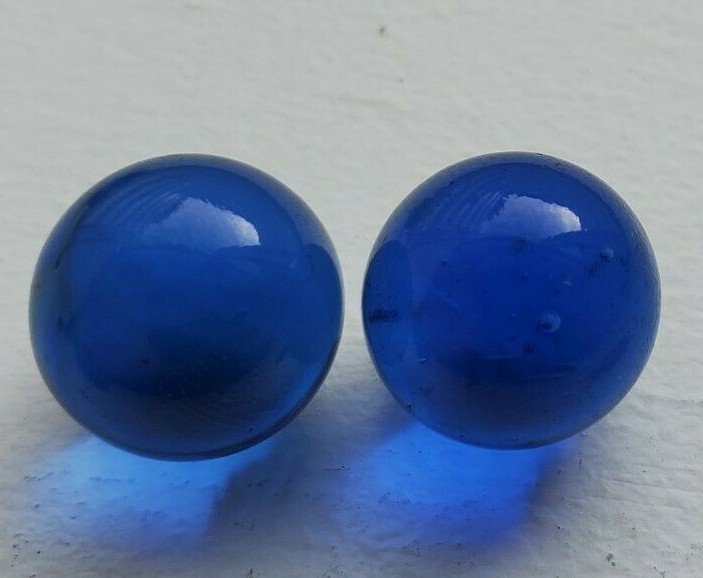 MINT 10 VINTAGE BEAUTIFUL BLUE CLEARIE MARBLES FROM 1970S & 1980S