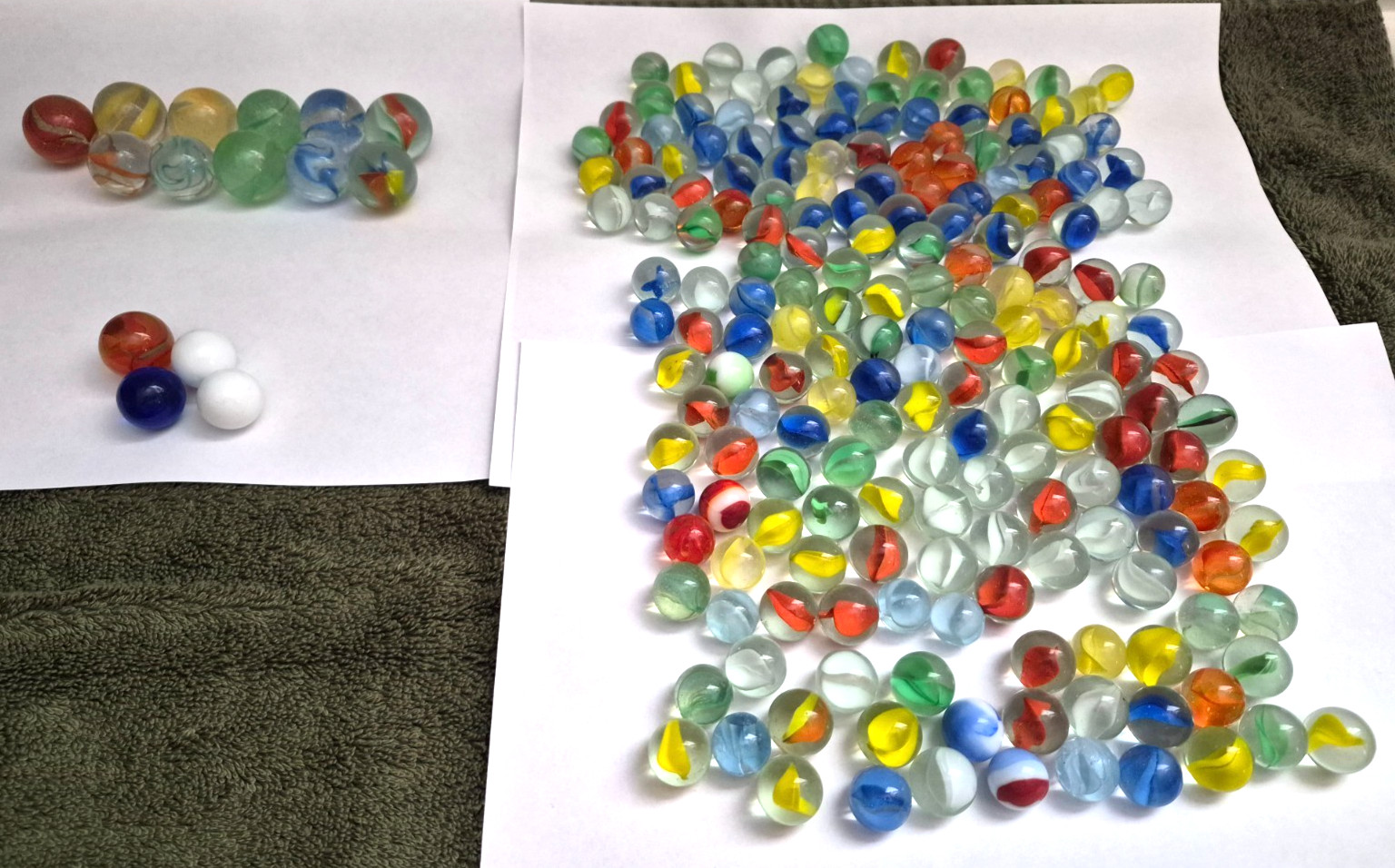 Lot 208 VTG 1960’s/70’s Glass Marbles Agate Swirl Pearl Cats Eye Milky Solid GUC