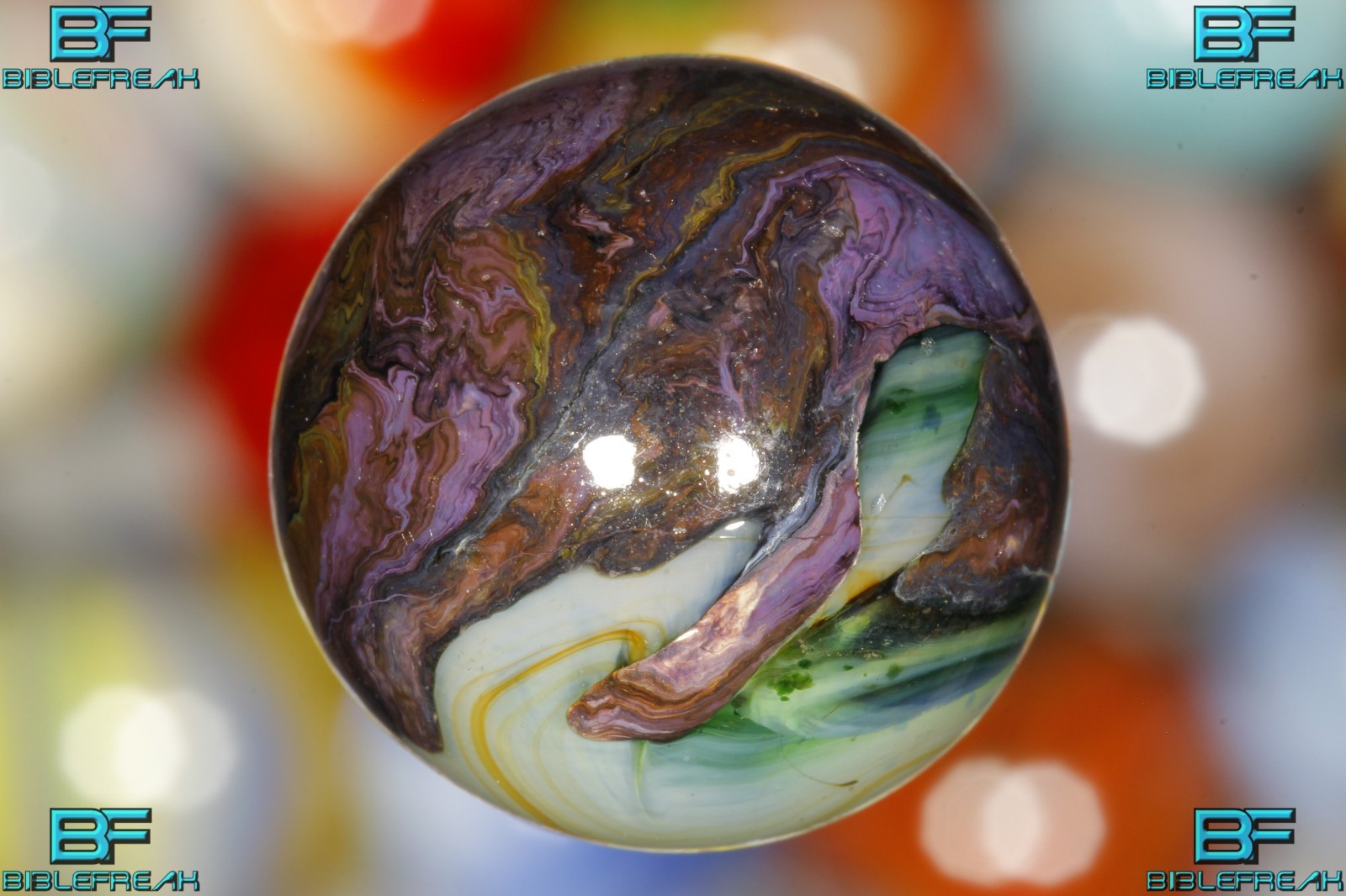 001619 One (1) 2008 JABO Peltier Mansion Run 47/64″ 18.60mm Silver Strike Marble
