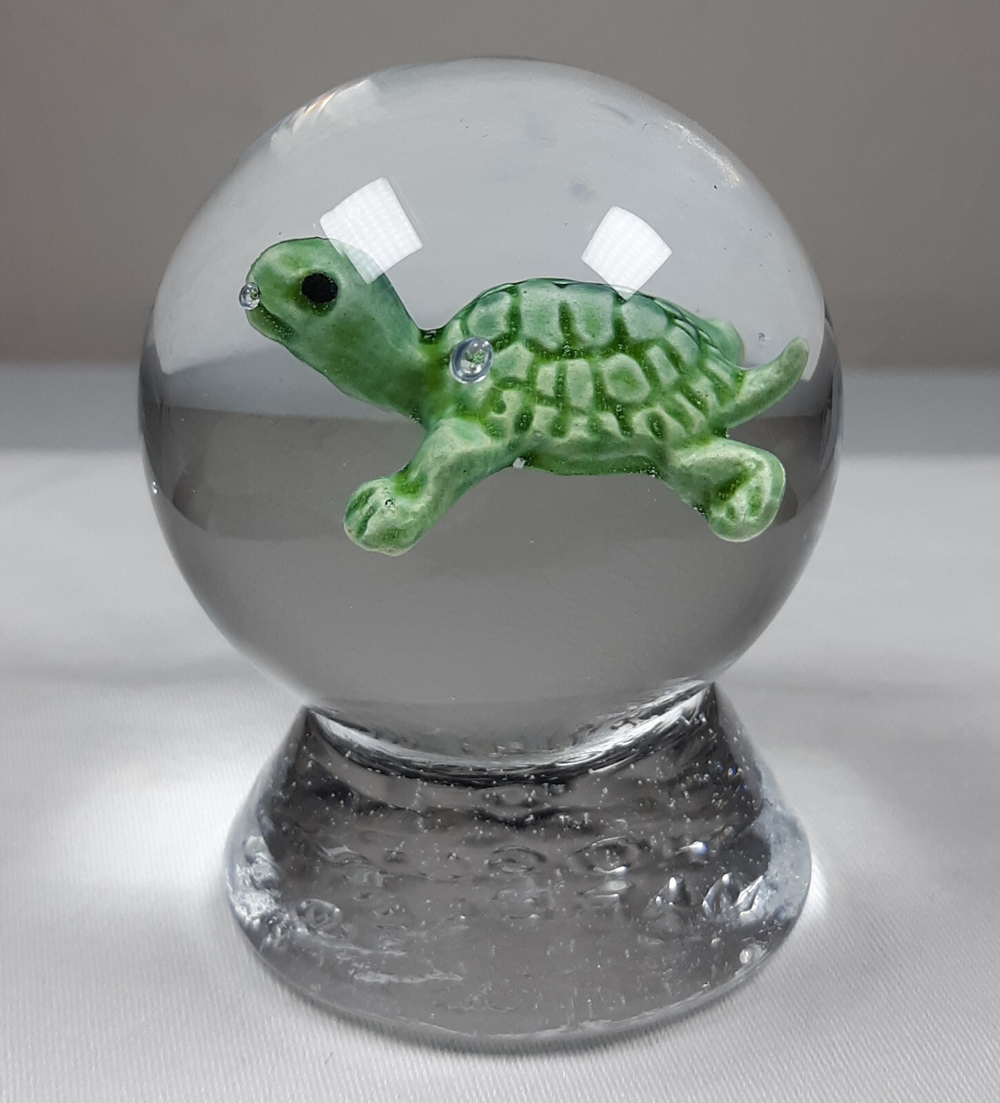 Sammy Sam Hogue Sulphide Green Turtle Glass Marble with Hogue Stand 1.80″