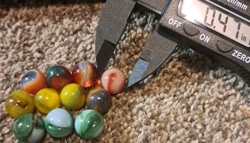 Lot Of 11 Estate Sale Marbles Mixed Colors Not UV