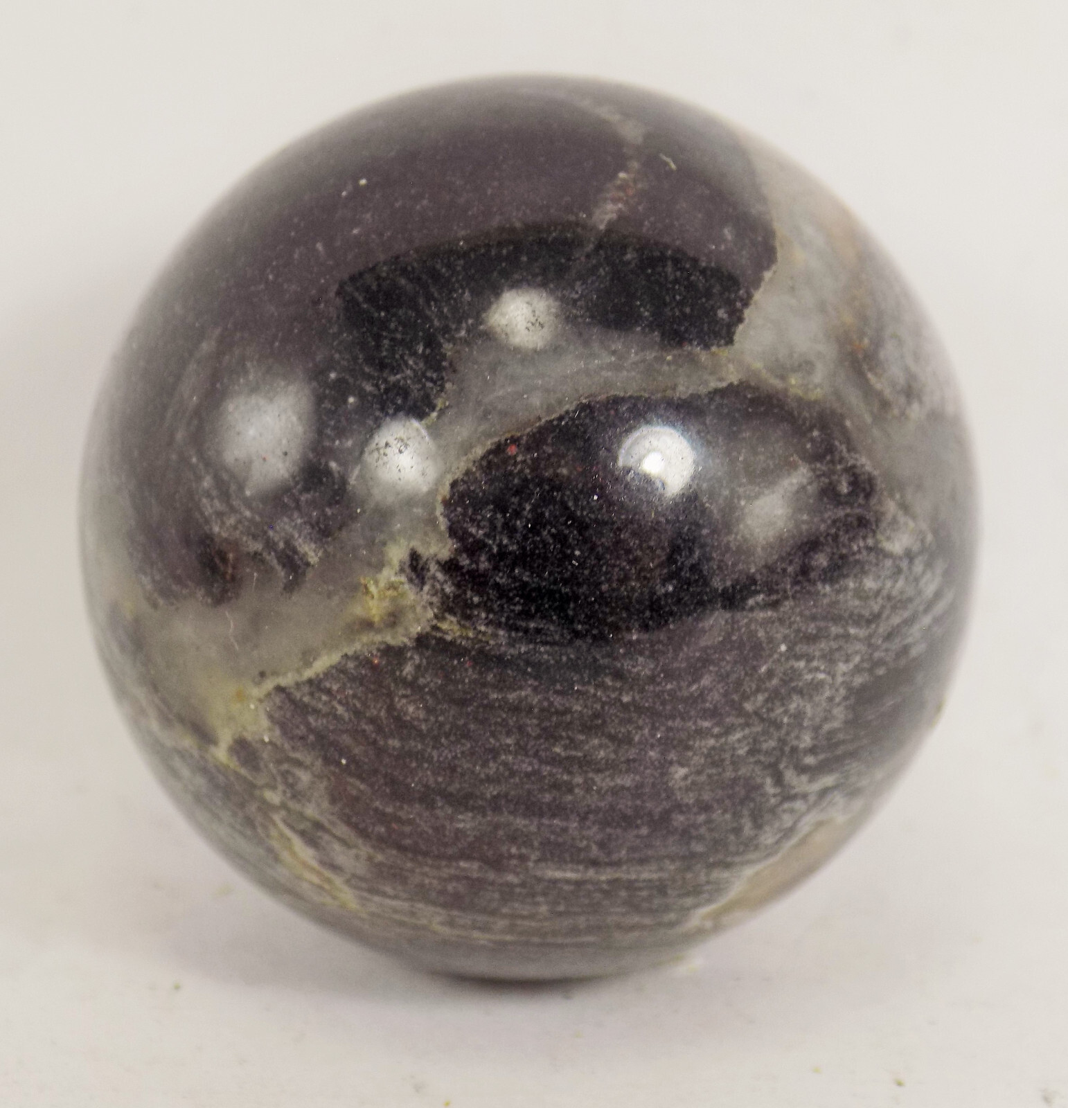 Vintage / 1960’S / STONE MEDIUM MARBLE / COLLECTIBLE / TOYS / HOBBIES