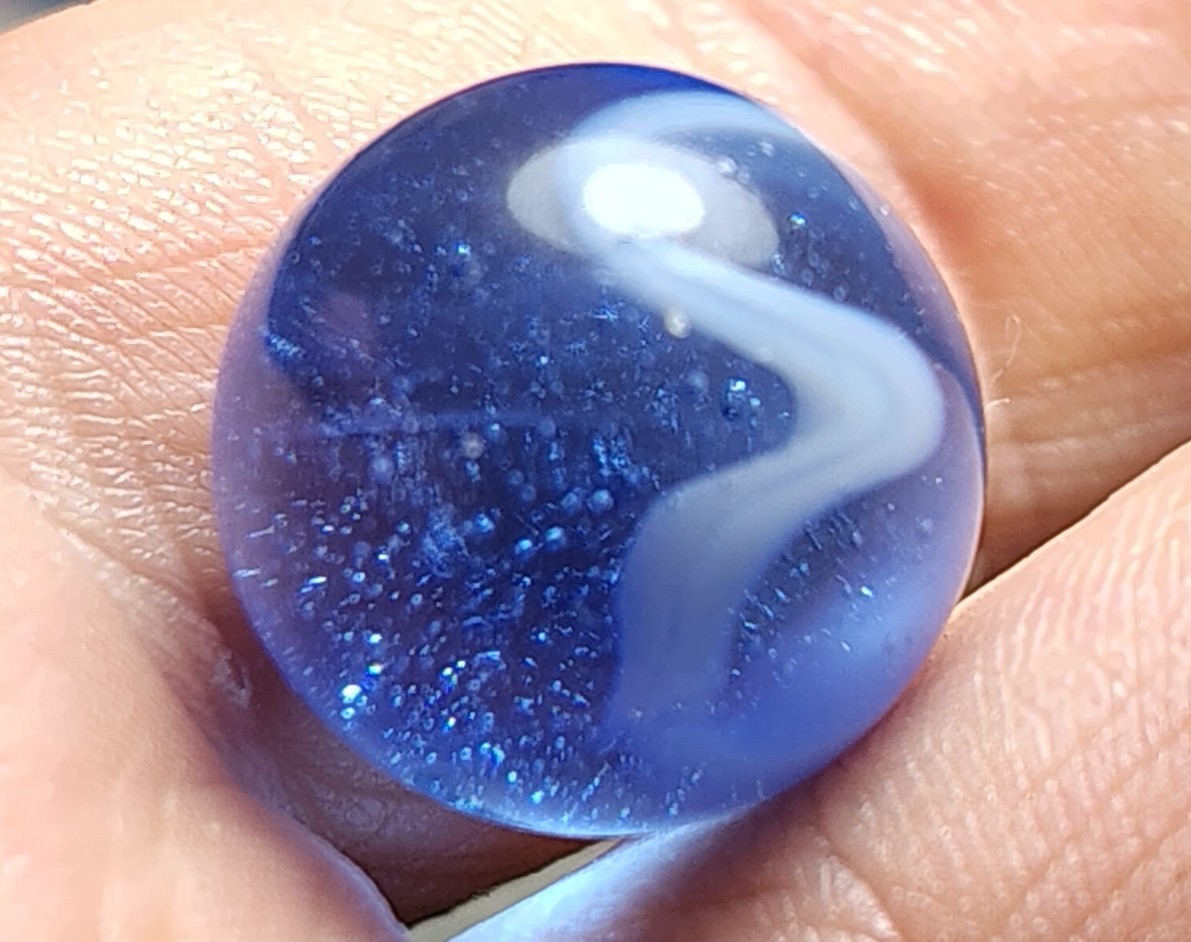 Vintage Sapphire Blue WV Swirl Marble 0.61″ Translucent Lots Of Tiny Bubbles NM