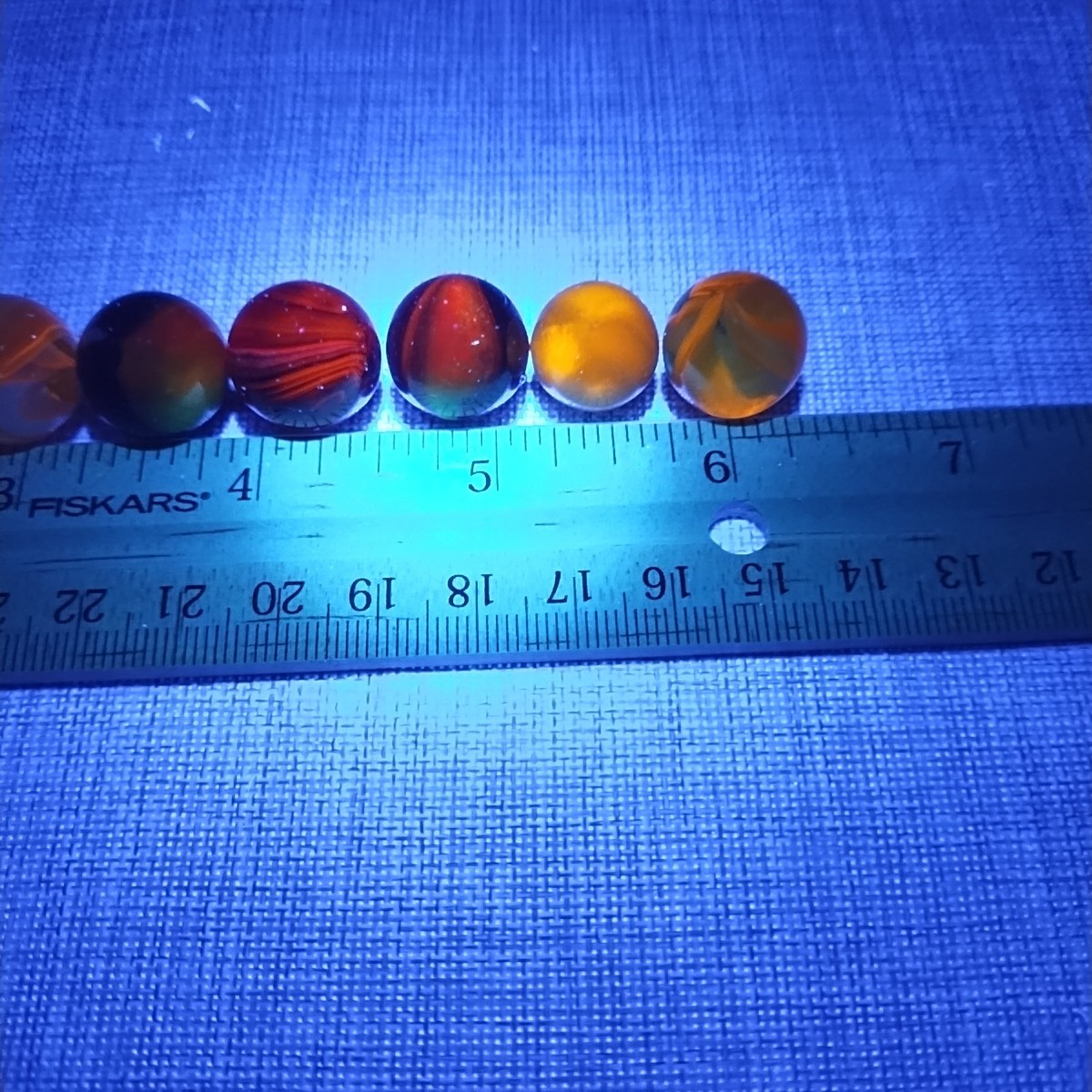 Lot Of 10 Marbles UV Glow Orange Red Yellow White Swirl Cadmium Selenium Uranium