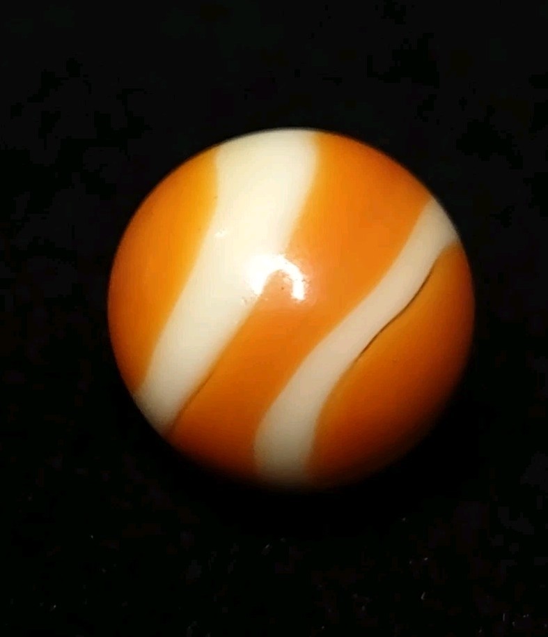 Opaque Orange Base W/ UV White Corkscrew Swirl Akro Agate Vintage Marble .63″ NM