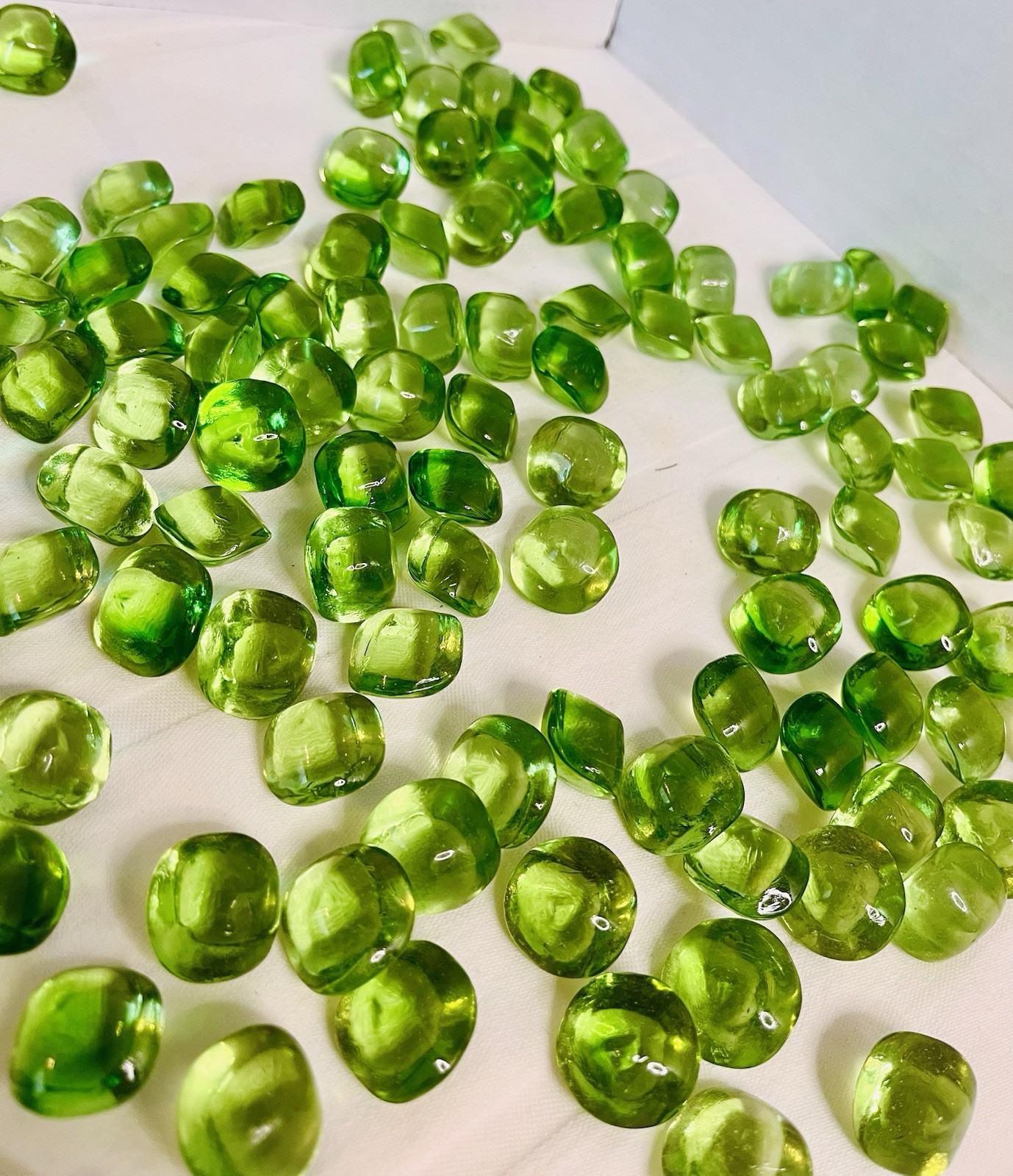 109 Green Glass Unique Shape Glass Stone/marble 1 In Wide