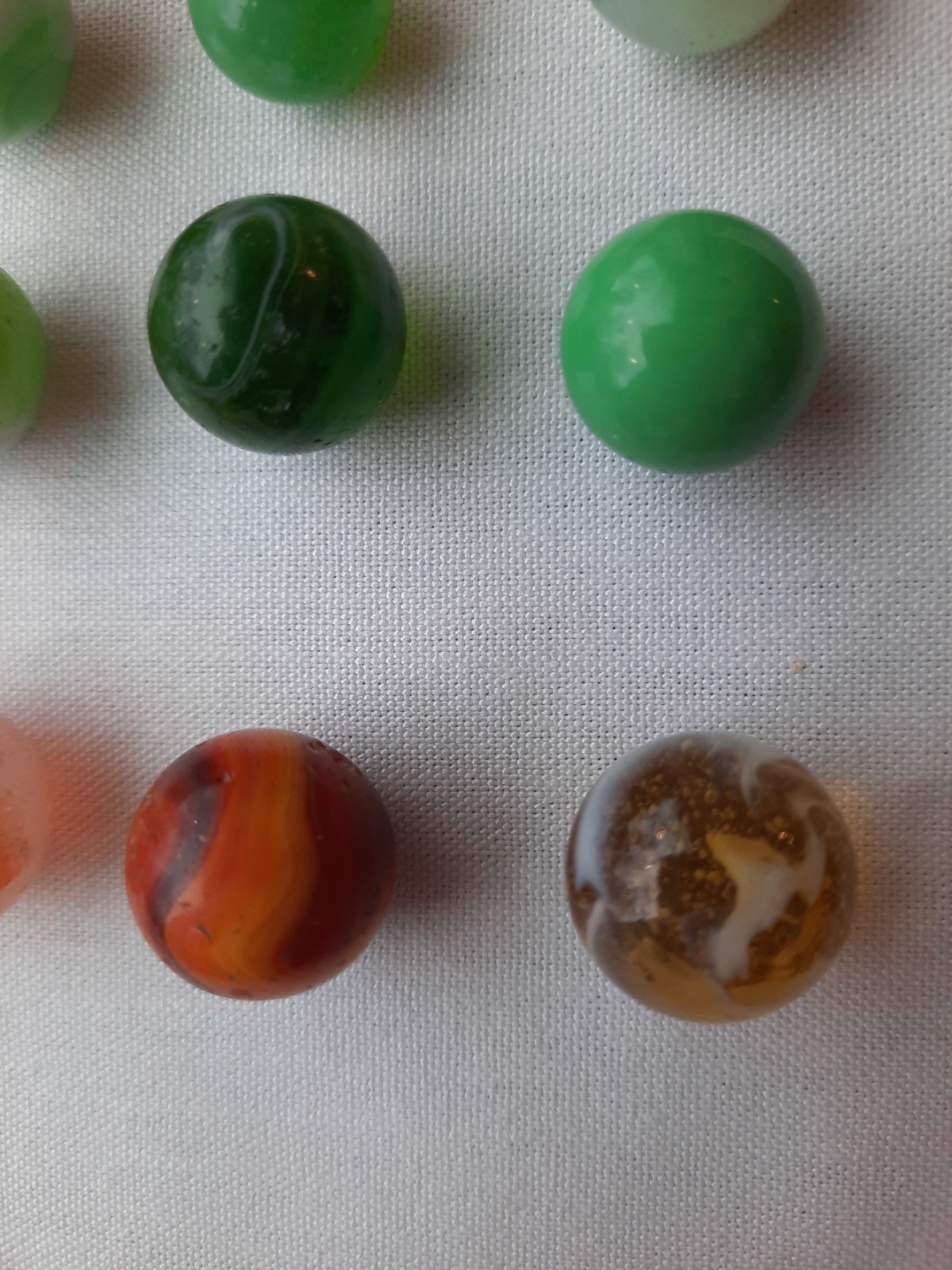 Lot of vintage marbles (75) – Opaque, swirl, Sizes, Shooters, Random w/bag