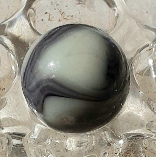 5/8″ CAC Vary Cool UV Swirl Marble In Beautiful Mint Condition 👌.
