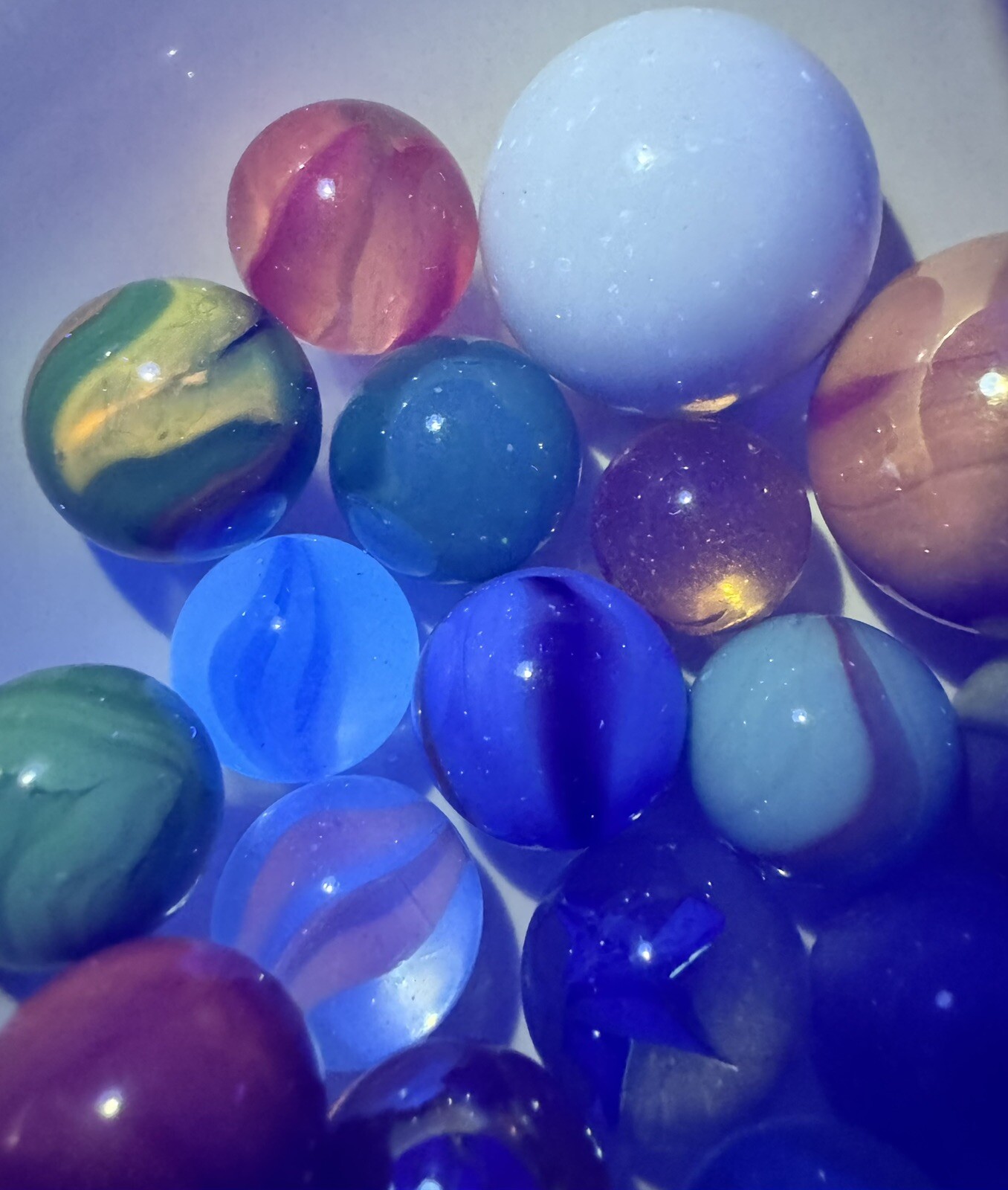 Vintage Marble Lot Of MARBLES UV Reactive Cadmium Uranium Lot #50