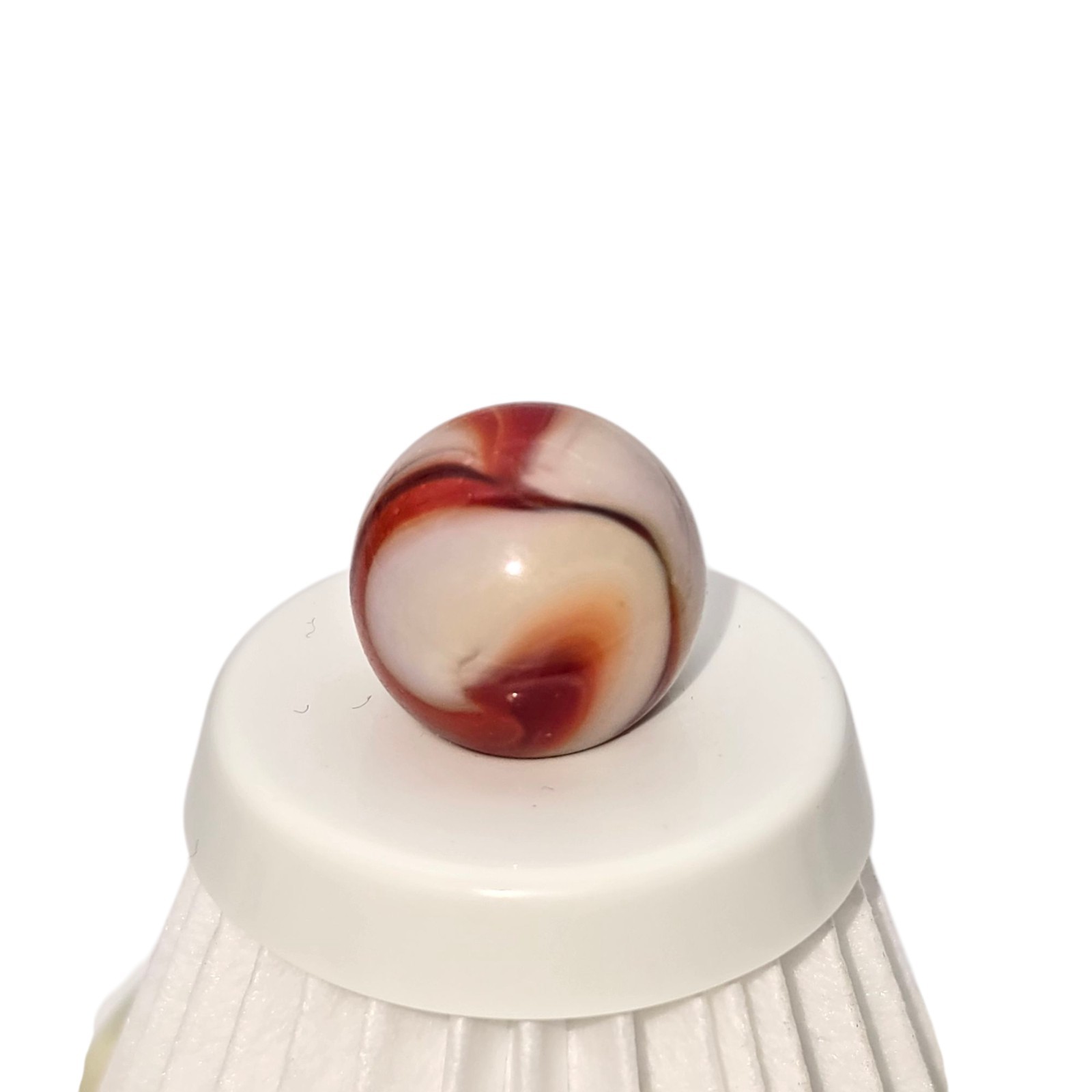Vintage Alley Ravenswood Flame Ribbon Marble 15.88 mm