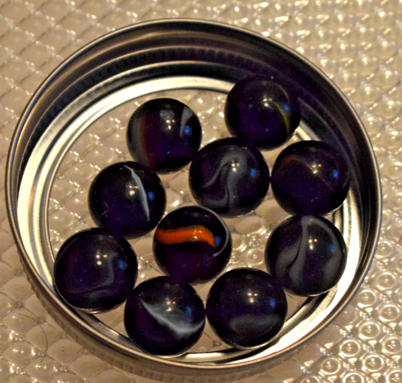 VINTAGE PELTIER CAT EYE BANANA AKRO AGATE POPEYE SWIRL PATCH MARBLES 60PCS
