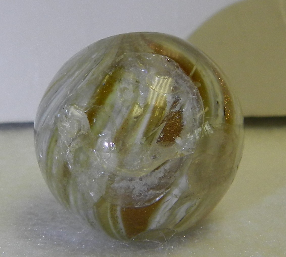 #20299m Large 29/32 .91 In German Handmade White Onionskin Lutz Shooter Marble