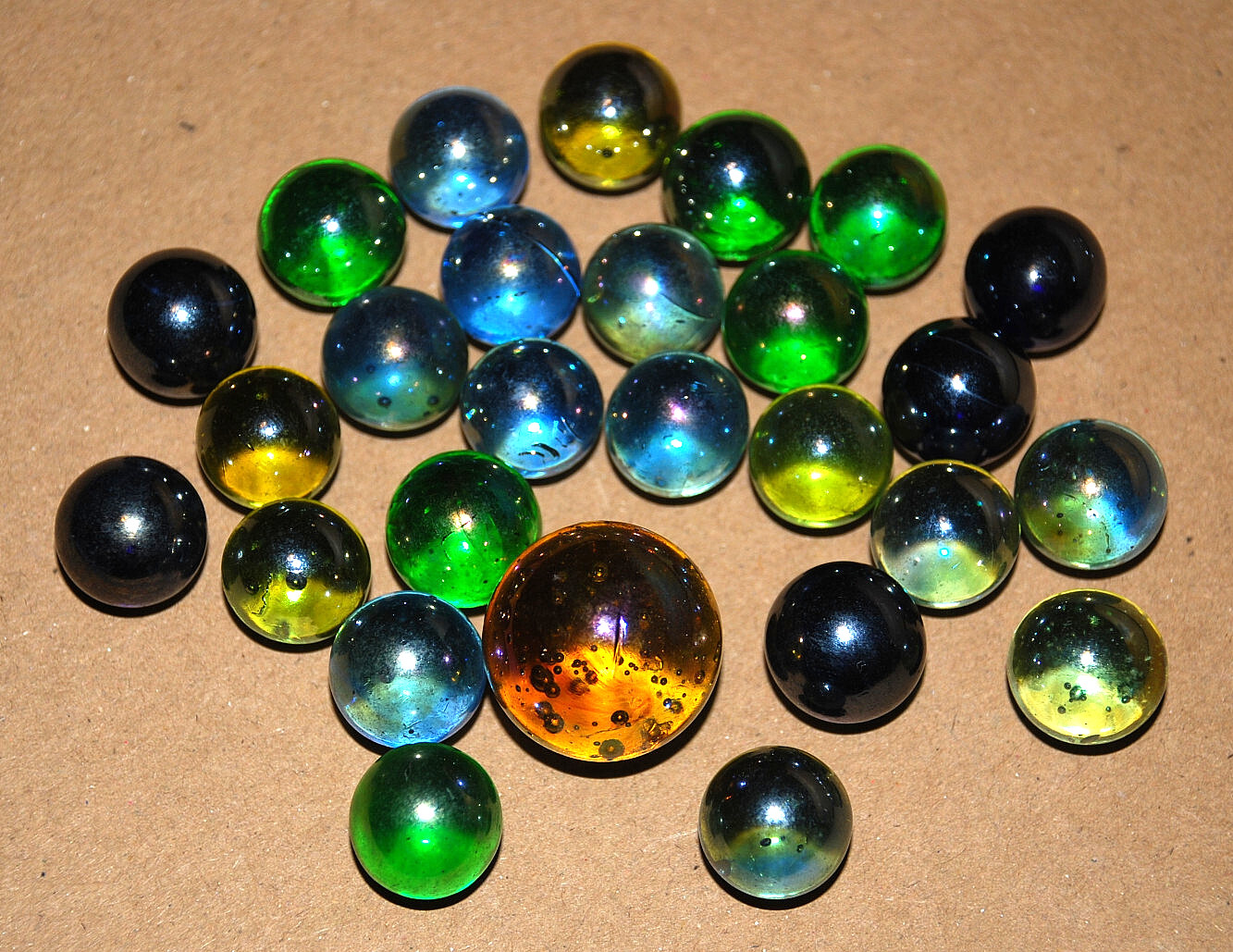 27 Vintage Oil Slick Carnaval Glass Marbles Shooters Iridescent Blue Green Glow