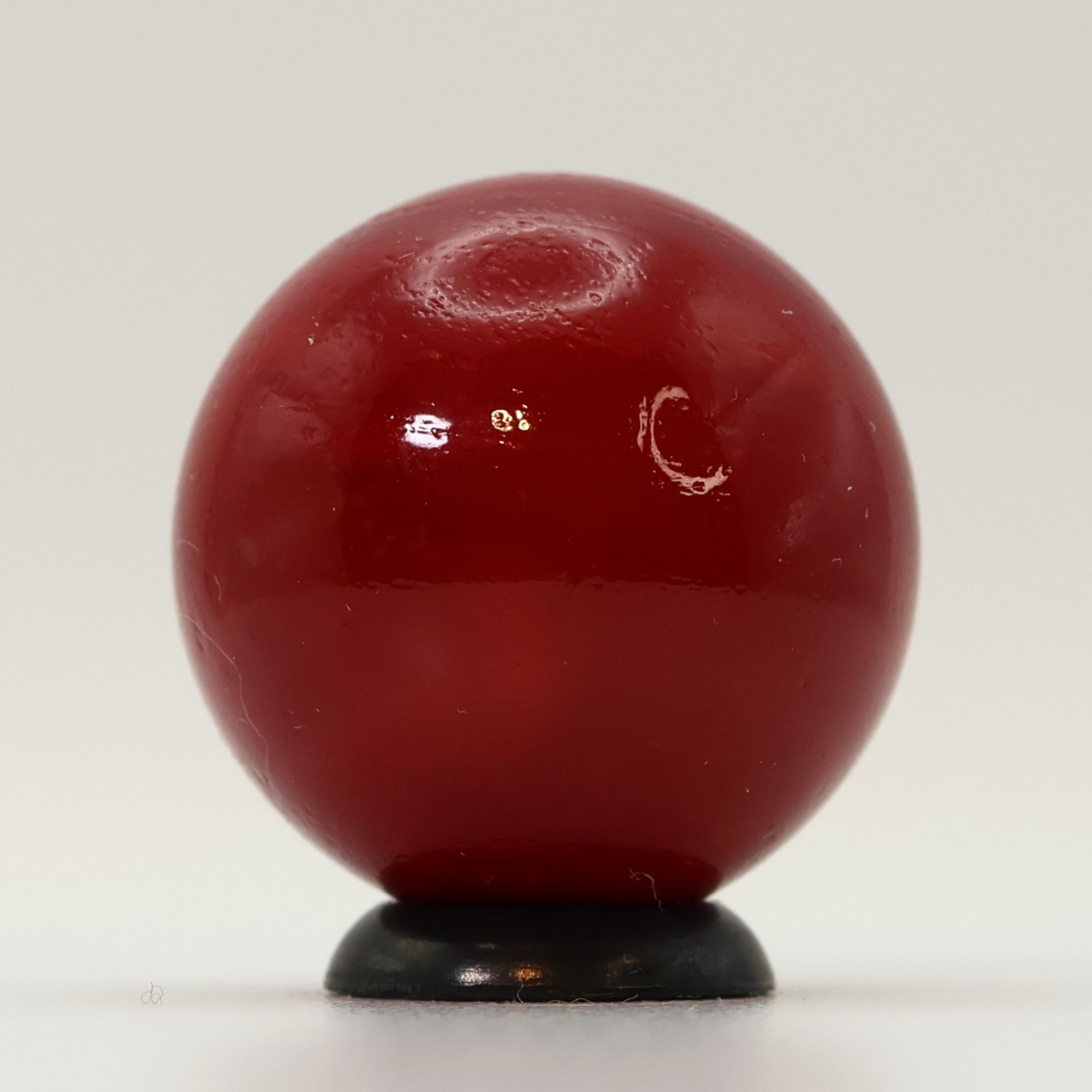 7/8″ Ruby Red Master marble Opaque Pink UV NM