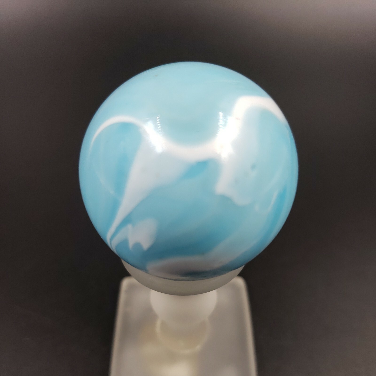 VTG Slag Swirl Art Glass 1.5 Inch Sky Blue & White Marble Globe Orb With Stand
