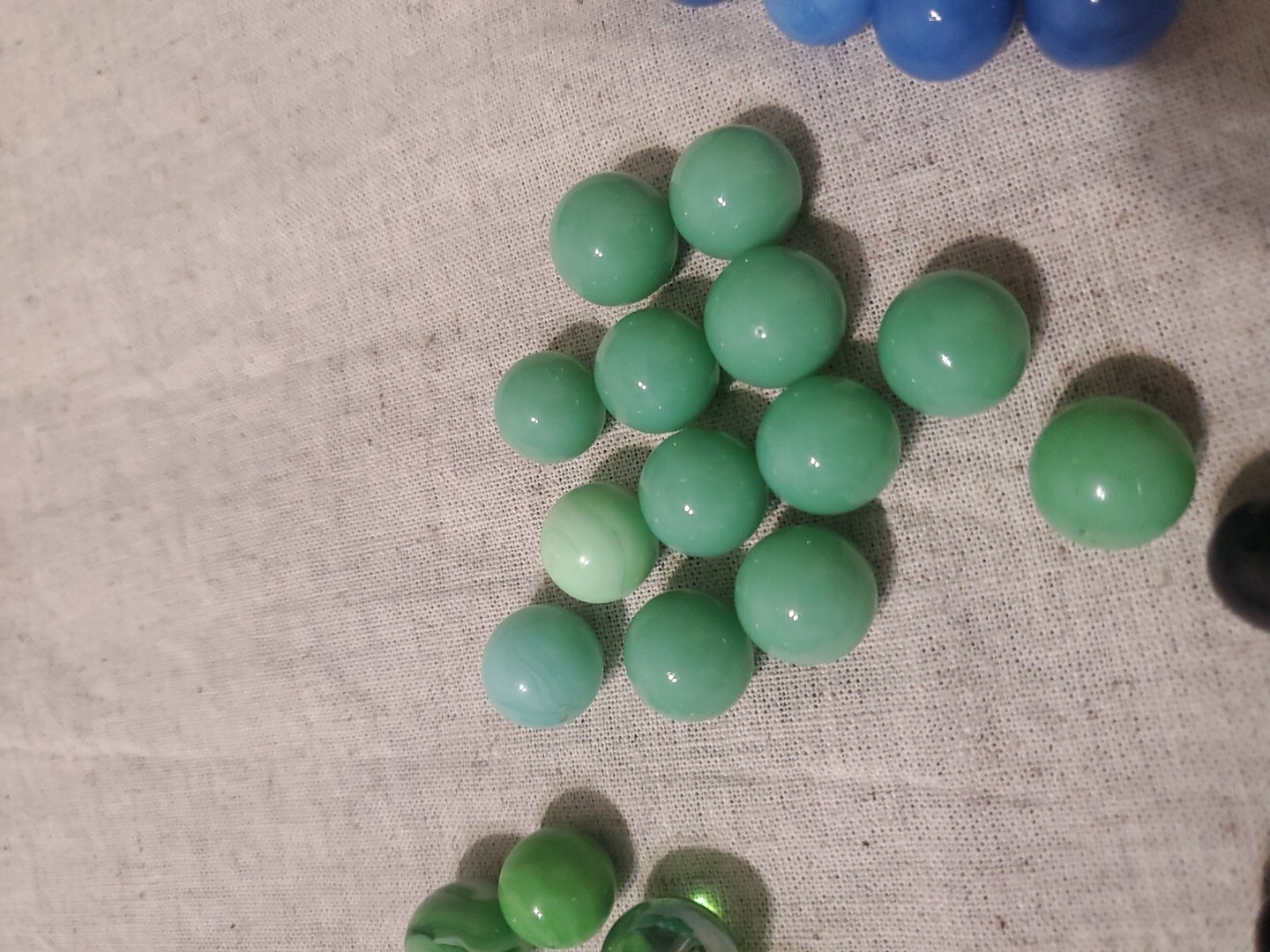 Lot of 140+ Antique Vintage Glass Marbles Swirl Blue Yellow Green Red White +