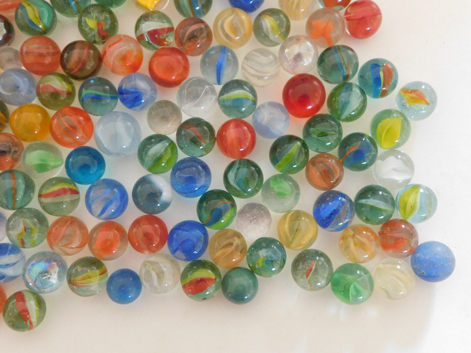 Lot of 150 Vintage Marbles – Mostly Cat’s Eyes of Various Makers