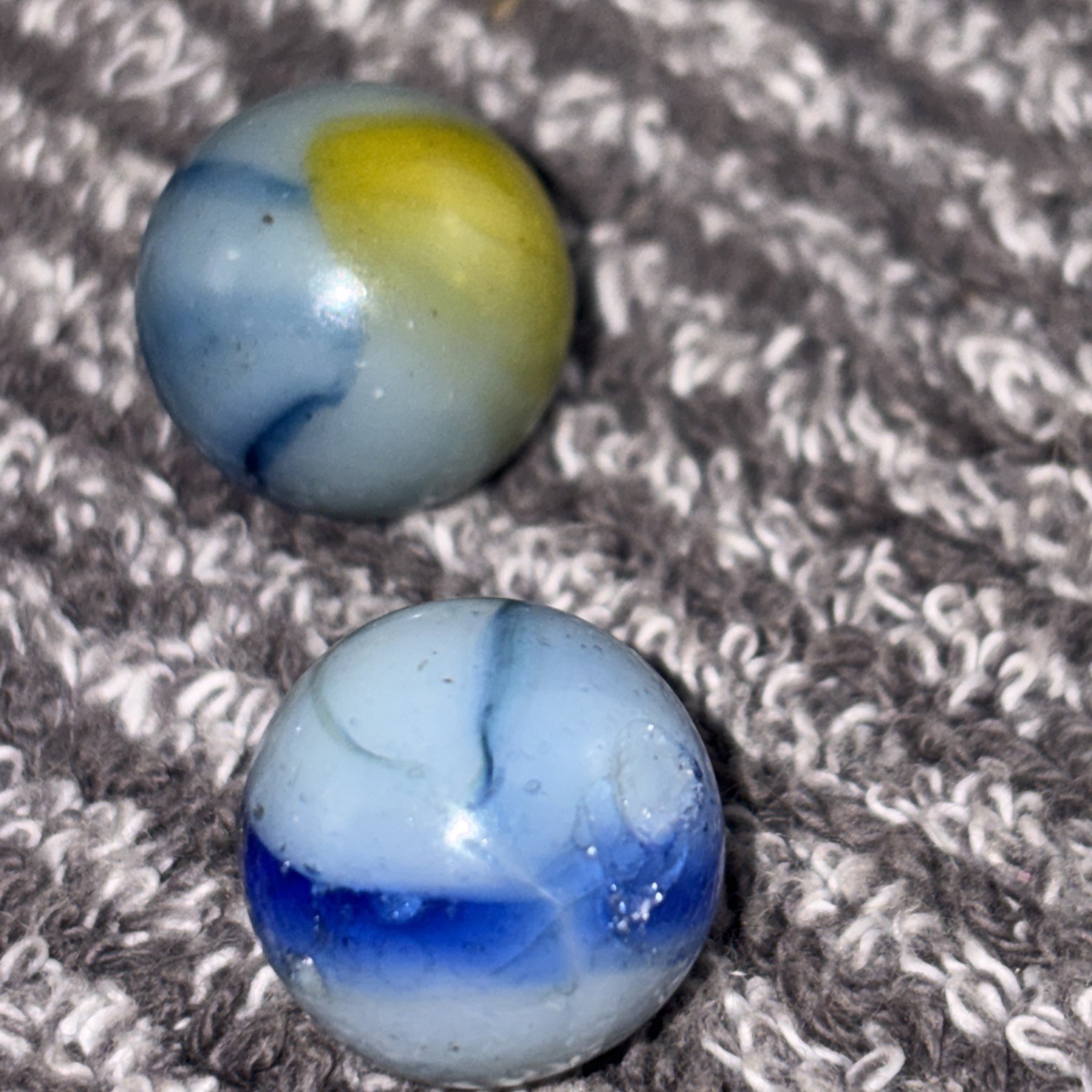 Kokomo marble lot shooters,UV,Opalescent variety Ribbons .58 to .84