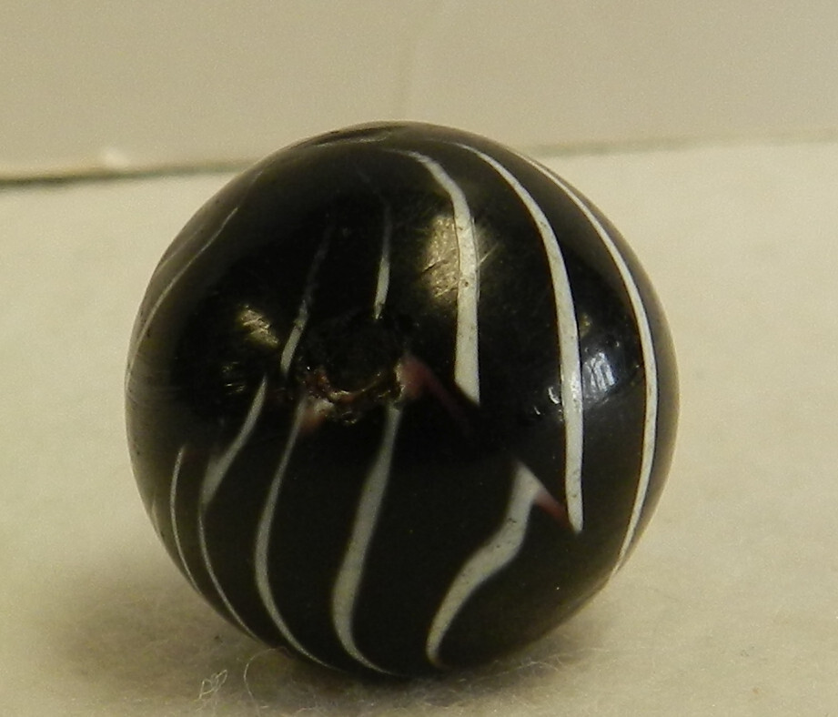 #18132m Vintage German Handmade Black Clambroth Marble .70 Inches