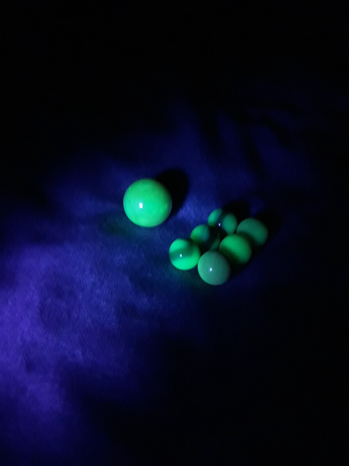 Uranium UV Jabo Electric Eel Marble King Fenton Burmese Glass Marbles Florescent