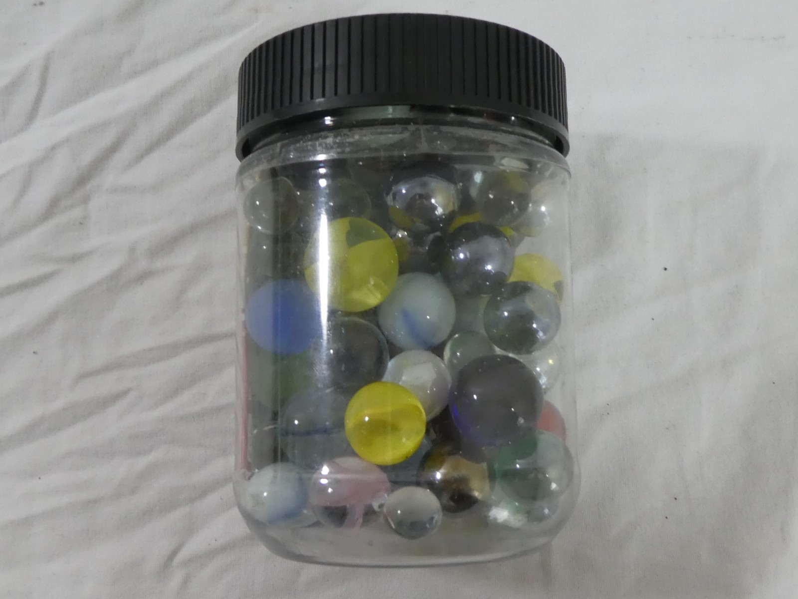 Channel Craft 98 Assorted Classic Multi Colored Glass Marbles Made USA Handbook